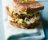 Krebsfleisch-Sandwich