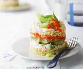 Couscous-Türmchen mit Gemüse und Käsecreme