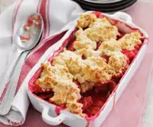 Cobbler mit Rhabarber
