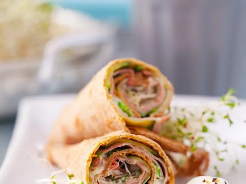 Schinken-Salat-Wrpas