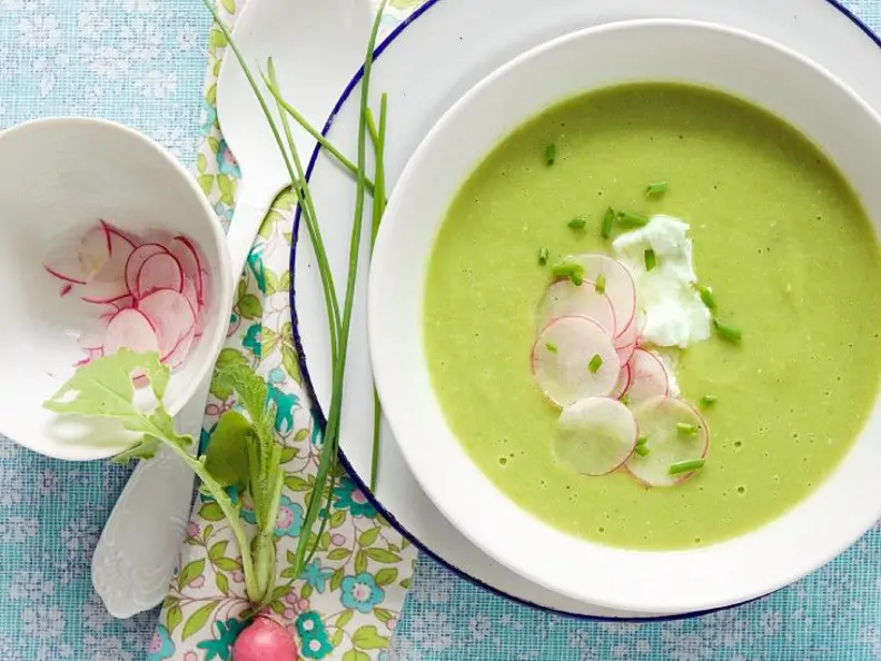 Einfache Erbsensuppe