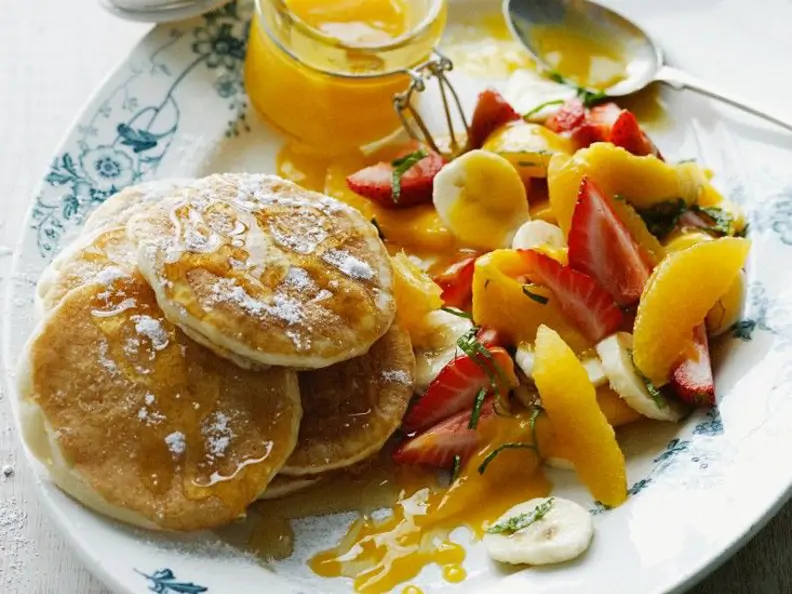 Pfannkuchen mit Früchten