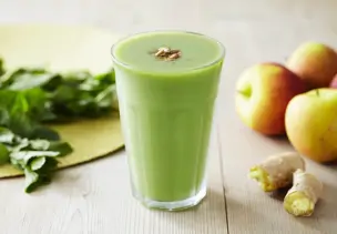 Apfelsmoothie mit Ingwer