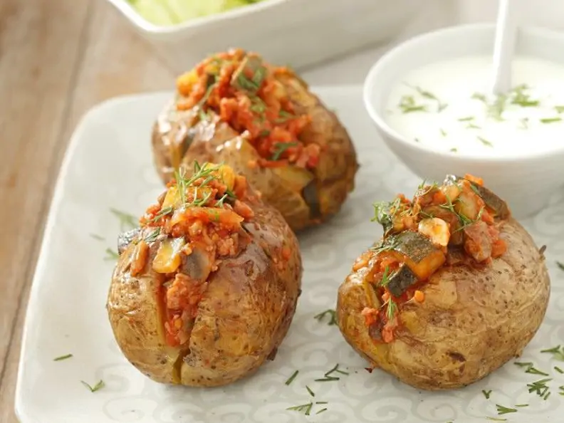 Gefüllte Kartoffeln mediterran