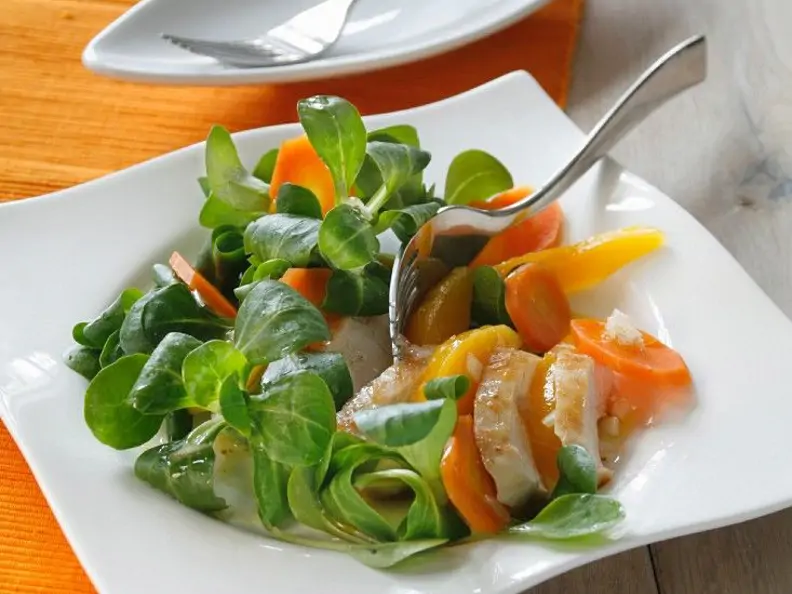 Feldsalat mit Mango