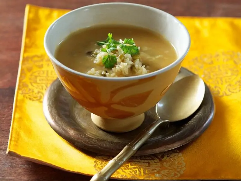 Reis-Bohnensuppe