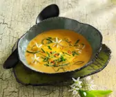 Kokossuppe mit Bärlauch