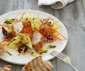Knusperhähnchen mit Salat