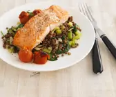 Lachs mit Linsengemüse