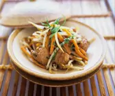 Wok-Hähnchen