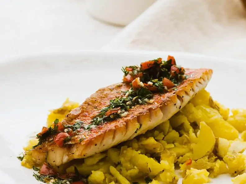 Rotbarbe mit Kartoffeln