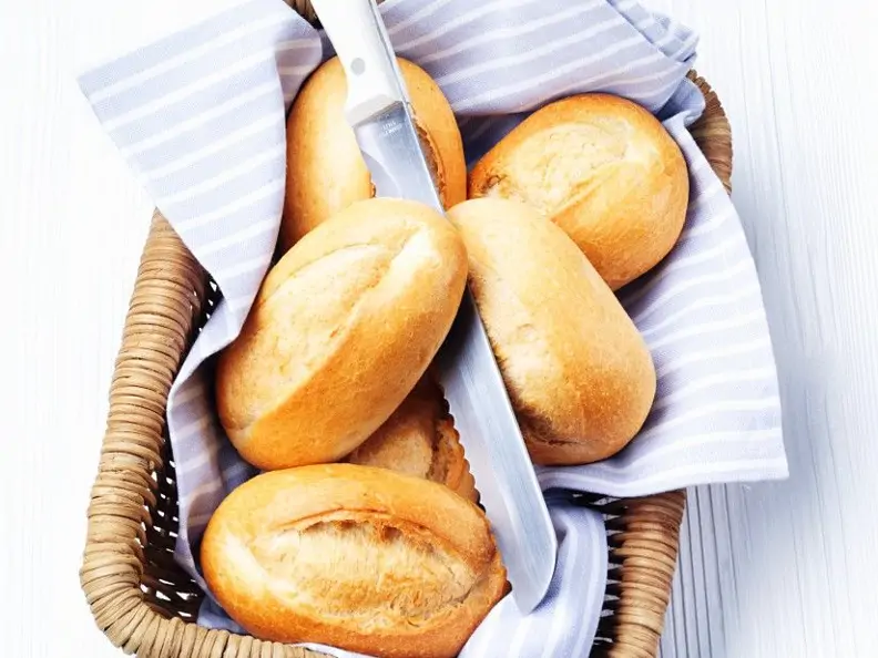 Schnelle Hefebrötchen