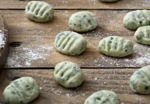 Auberginen-Basilikum-Gnocchi