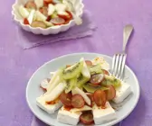 Käse mit Früchten