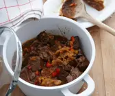 Szegediner Gulasch vom Rind