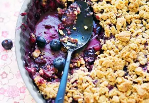 Blaubeer-Crumble