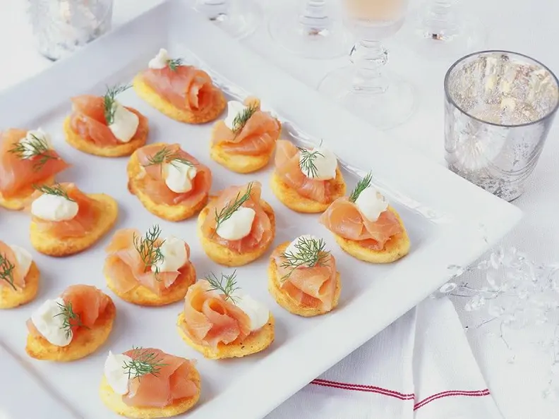 Kartoffelhäppchen mit Lachs