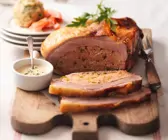 Gefüllte Kalbsbrust mit Sauce