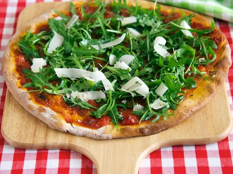 Pizza mit Rucola