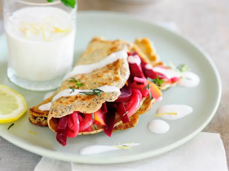 Pfannkuchen mit Rote-Bete-Füllung