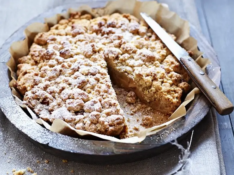 Quittenkuchen mit Streusel