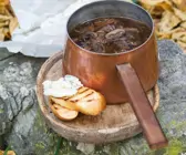 Zwiebel-Champignonsuppe