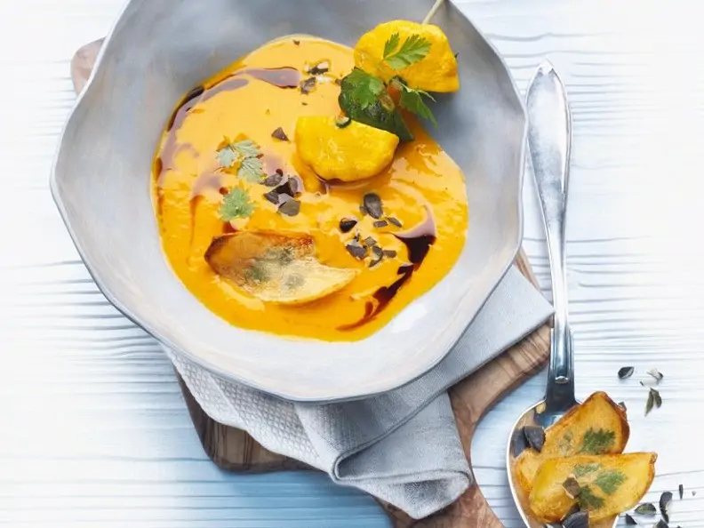 Kürbissuppe mit Hokkaido und Patisson