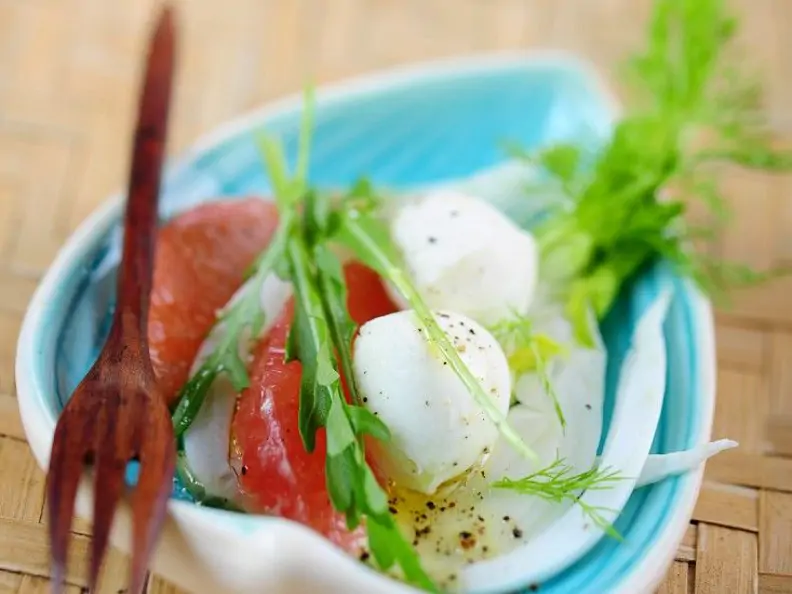 Tomate-Mozzarella mit Fenchel