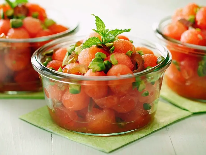 Melonensalat mit Pistazien
