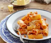 Hähnchenragout mit Nudeln
