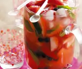 Beeren-Eistee