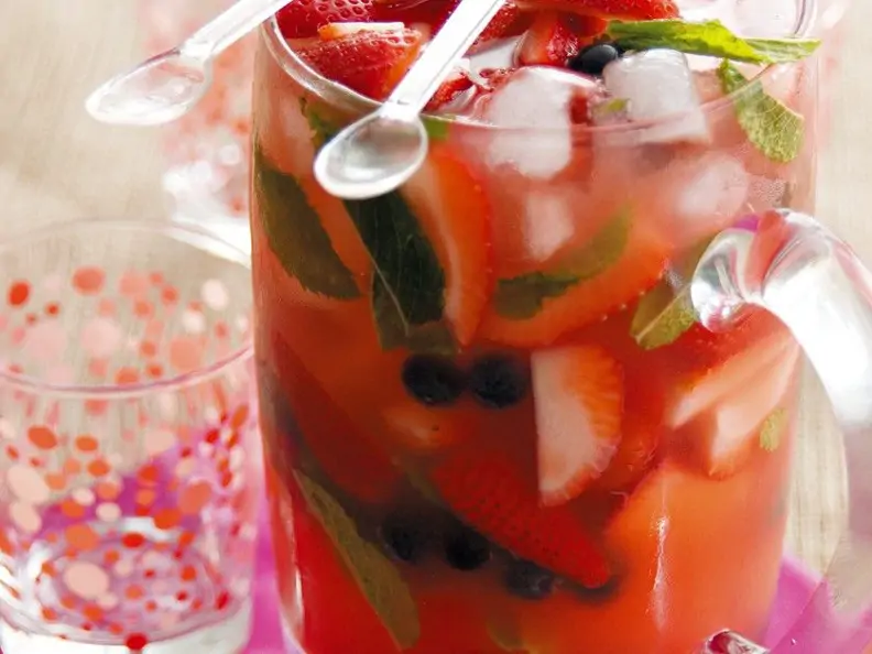 Beeren-Eistee