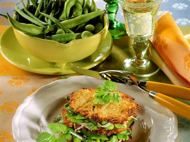Rösti-Torte mit Frühlingsgemüse