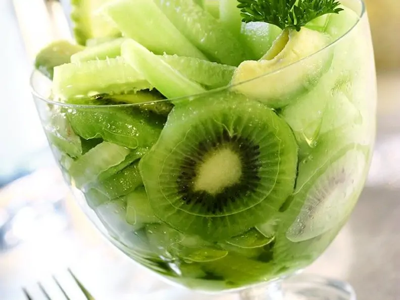 Fruchtiger Gurken-Avocadosalat