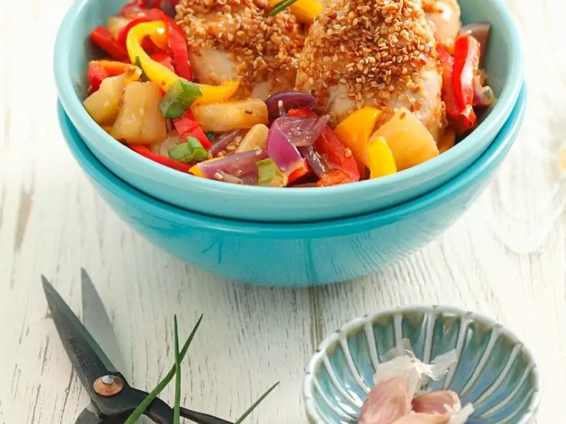 Sesam-Hähnchen mit Paprikagemüse