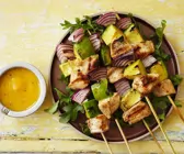 Hähnchenspieße mit Fruchtsauce