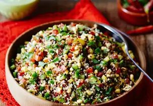 Quinoasalat mit Avocado