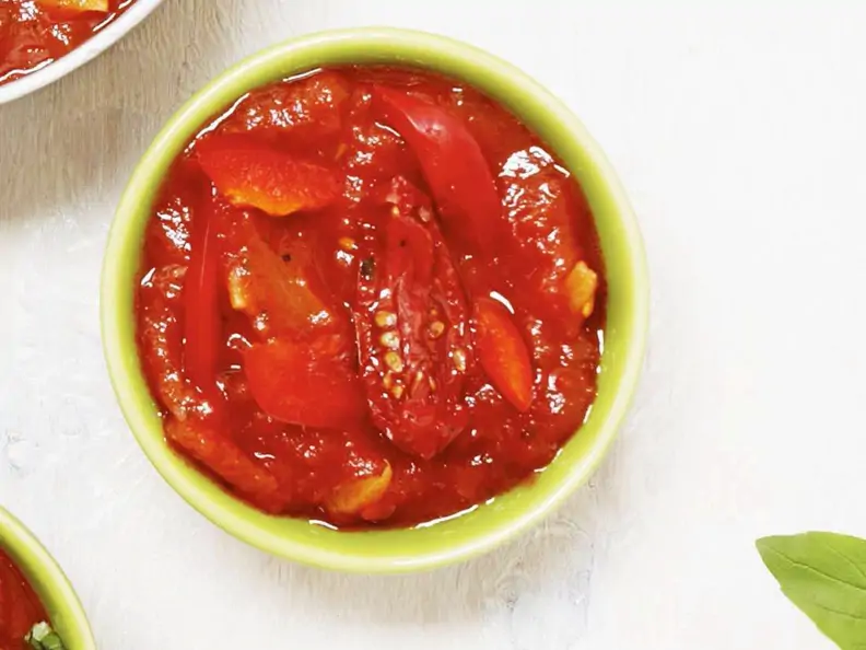 Tomatensauce mit Paprika