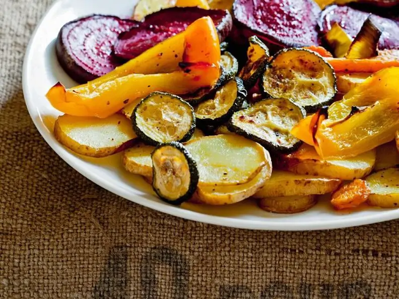 Mediterraner Ofengemüsesalat
