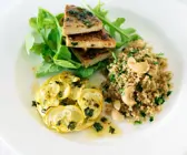 Quinoa mit Gemüse und Tofu