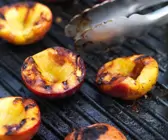 Nektarinen vom Grill