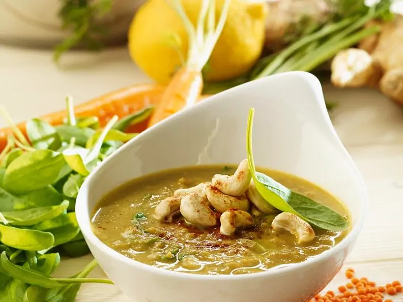 Linsensuppe mit Möhren