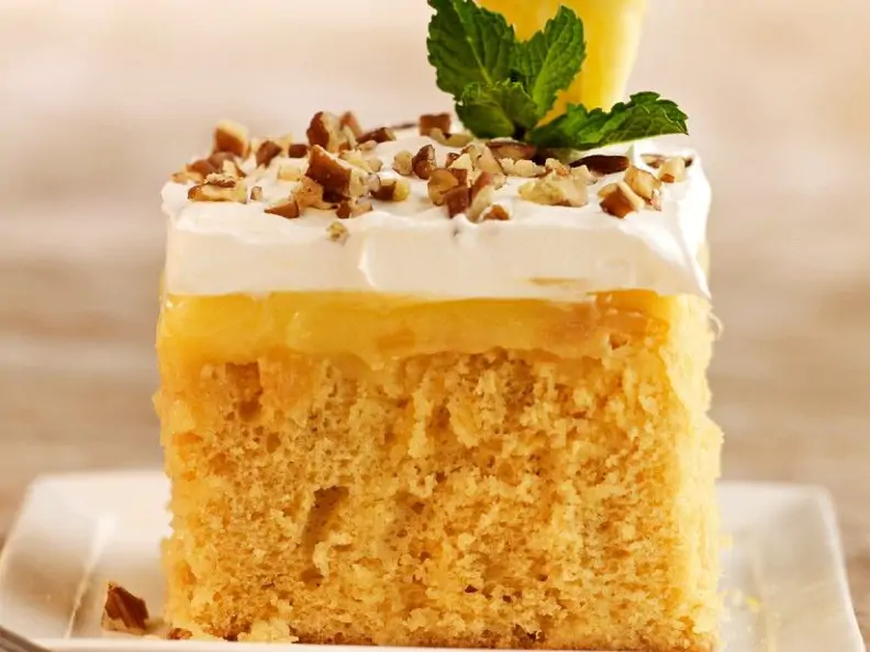 Ananaskuchen mit Pudding