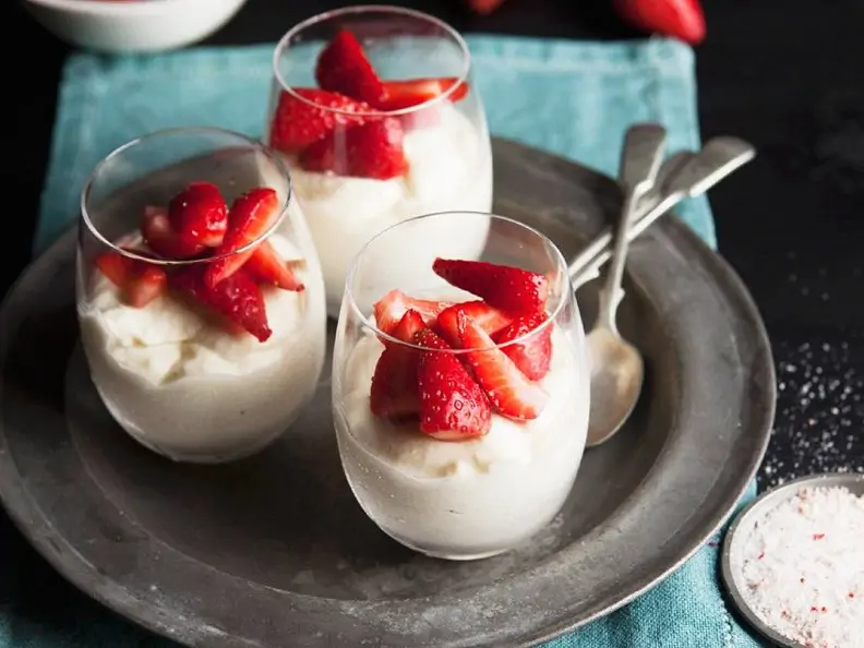 Weiße Mousse au chocolat