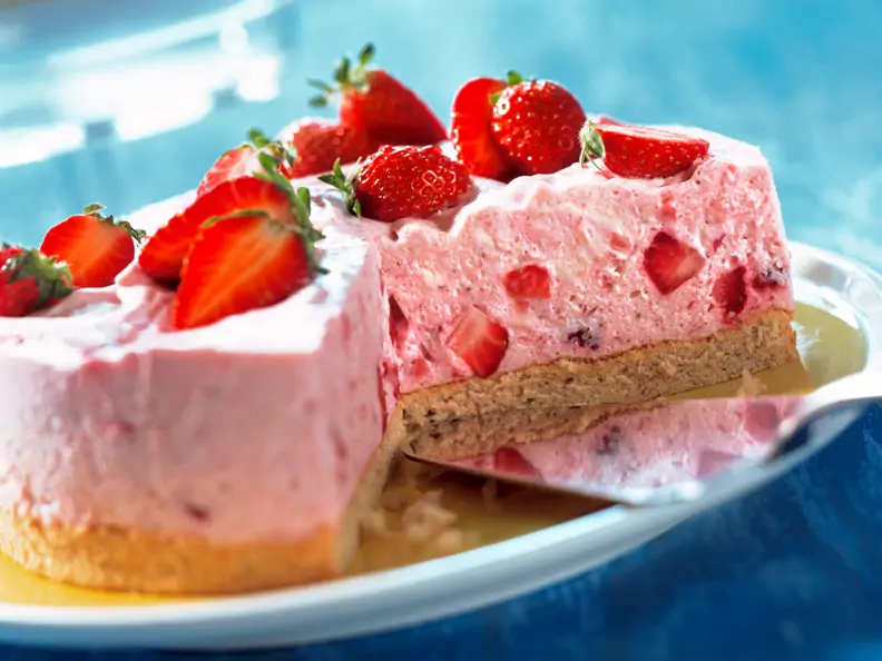 Kleine Erdbeer-Mascarpone-Torte