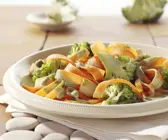Karotten-Tagliatelle mit Kräutersauce