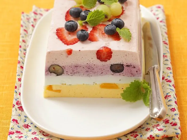 Quark-Fruchtterrine
