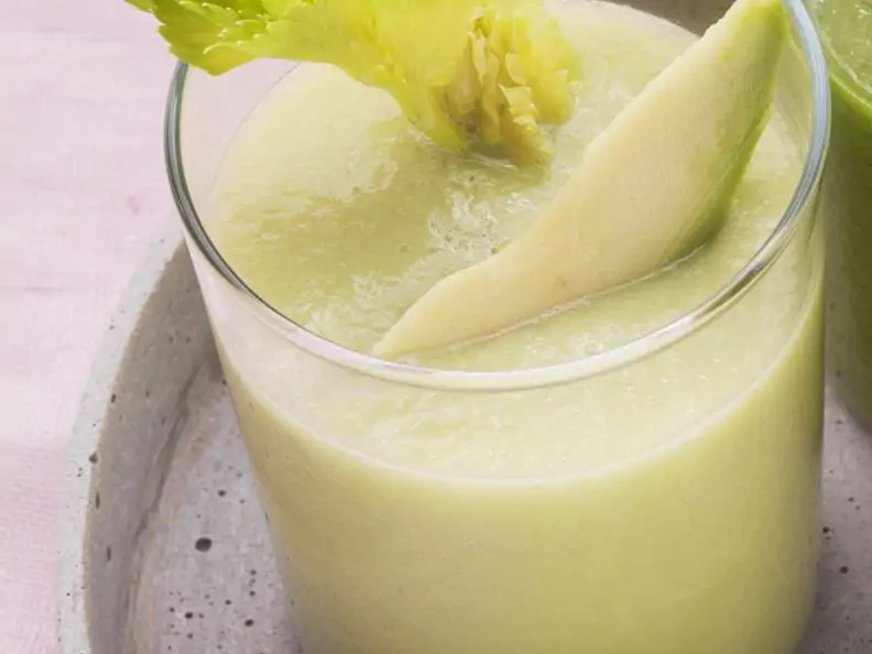 Avocadosmoothie mit Sellerie