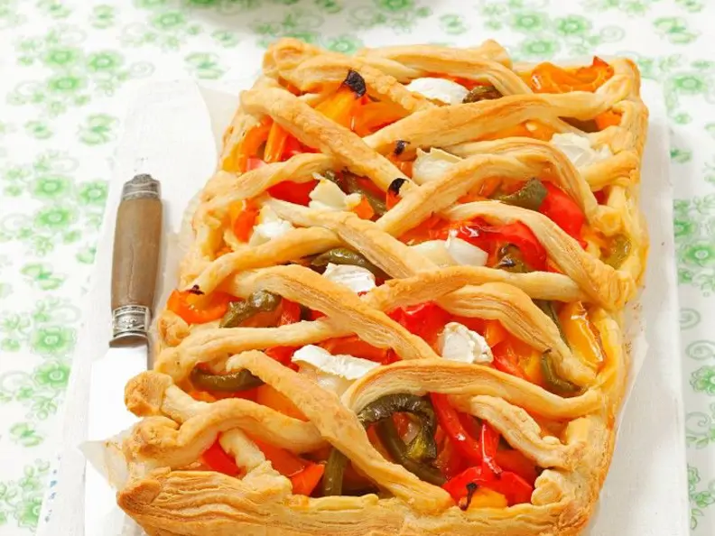 Paprika-Blätterteigkuchen