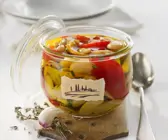 Bohnen mit Paprika in Öl